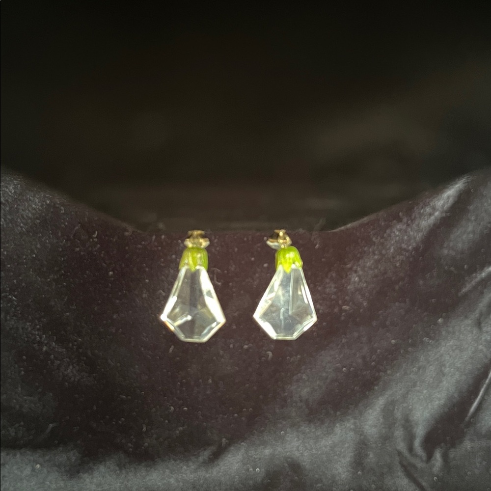 Vintage Post and Dangle Earrings - Picture 4 of 6